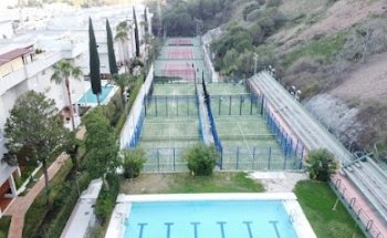 Centro Deportivo Fili Pinos del Limonar