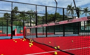 Punto Rojo Padel Hub