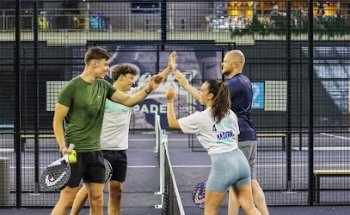 Peakz Padel Eindhoven Beursgebouw | Padelclub