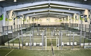 Club de pádel indoor Activa Deporte