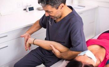 EMMANUEL ROMERO. Fisioterapia en Parla y Osteopatía