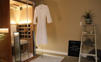 Vibrance Physical Therapy & Wellness - Helén Åkerberg Evans