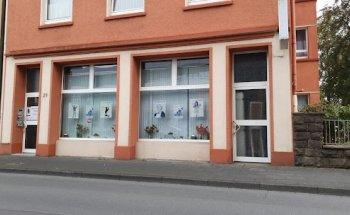 Frau Kerstin Peschke