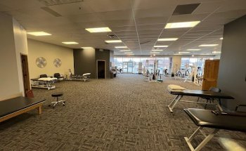HealthQuest Physical Therapy - Sterling Heights