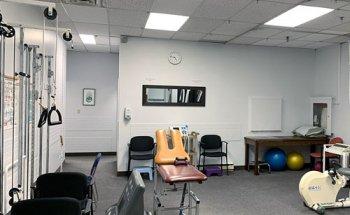 Main And Gerrard Physiotherapy - pt Health