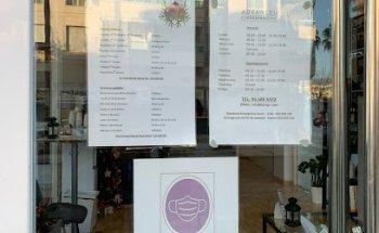 Advanced Chiropractic/Quiropráctica Avanzada