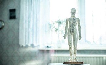 Quiropráctico, Acupuntura. Suk Kwon Song Kang