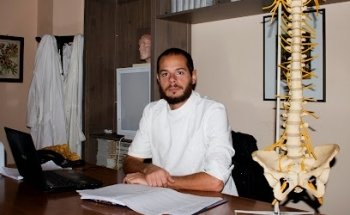 Osteopath and Physiotherapist Athens Glyfada Voula - Dott. Emanuele Luciani