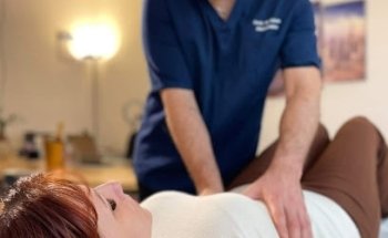 Dott. Alessandro Di Salvo Fisioterapista e Osteopata Palermo