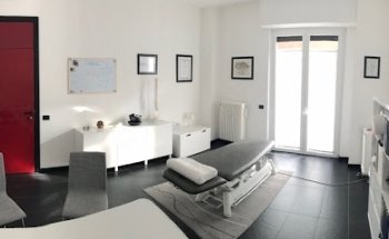 Dr. Claudio Castelnuovo FISIOTERAPISTA OSTEOPATA