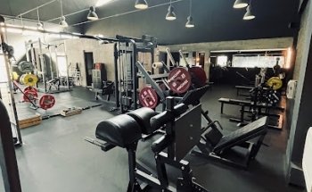 Zer0100 | Personal Trainer | Palestra Riccione Training & Nutrition Lab