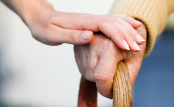 Assistenza Benessere - Badanti Infermiere Fisioterapia a Domicilio