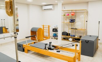 CEFOS - Clínica Especializada em Fisioterapia Ortopédica e Saúde.