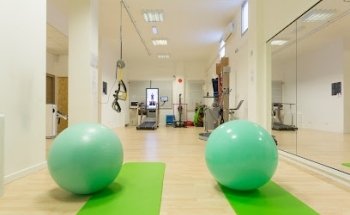 Health Clinic Fisioterapia • Medicina • Movimento