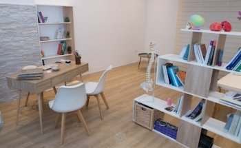 Manuela Di Vito - Osteopata DO.M.ROI