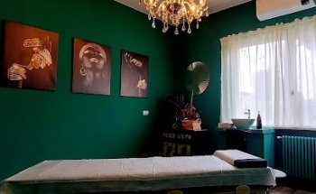 Nuove Follie S.A.S. Di Annoni Cinzia & C.