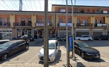 Studio di Riabilitazione MEDICAL FISIOKINE Owner Dr. Lidia E. Guzman: Osteopata | Posturologa | Chinesiologa | Fisioterapista