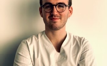 Osteopata Francesco Farè