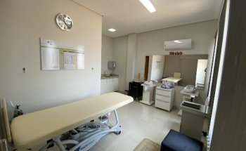 Dra. Luciana Furtado Gonçalves