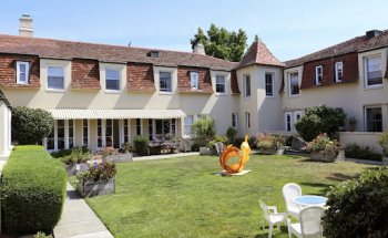 Oakland Heights Nursing and Rehabilitation