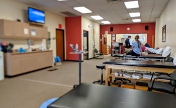 Athletico Physical Therapy - Central Omaha