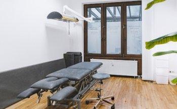 Physiotherapie und Stoßwellentherapie