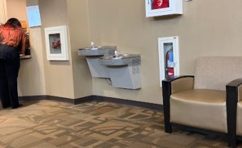 Edward-Elmhurst Health Center - Bolingbrook