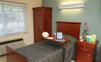 The Pines at Bristol Center for Nursing & Rehabilitation