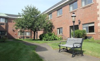 AdviniaCare Baypointe