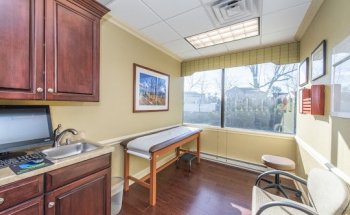 Northeastern Spinal Health & Rehabilitation