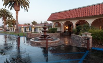 Villa Las Palmas Healthcare Center