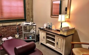 Essex Physical Therapy and Chiropractic