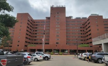 Va Medical Center-Iowa City: Kazembe Krista M