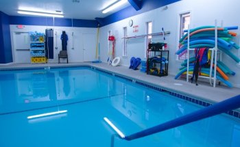 FYZICAL Therapy & Balance Centers Mall Drive