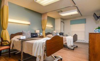 Longview Hill Nursing Center and Rehabilitation