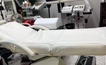 Victor Gonzalez - Sobador y Masajista