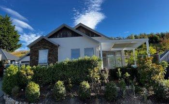 Being One Therapies, Nelson