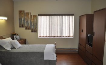 Grafton Oaks Rehabilitation and Nursing Center