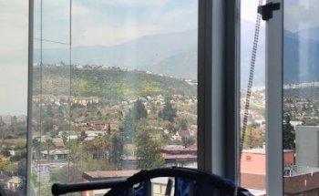 Kineself / Los Domínicos