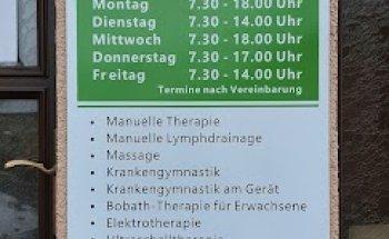 Frau Mirjam Hauschild-Halle