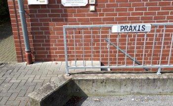 Herr Michael Neuhaus