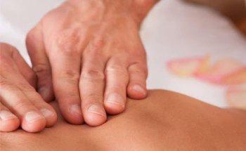 Physiotherapie med. Massagen Alternative Therapie Yoga Liebscher Bracht Luzern