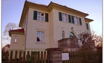 Frau Corinna Swiridoff