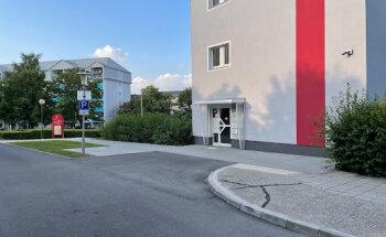 Frau Katrin Gläßer