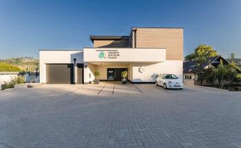 THERAPIEZENTRUM ESLOHE (Franz Metzler)