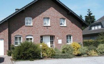 Herr Hubertus Theunissen