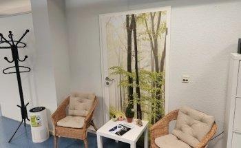 Frau Simone Meyer-Lindemann