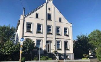 Frau Violetta Barbara Mueller