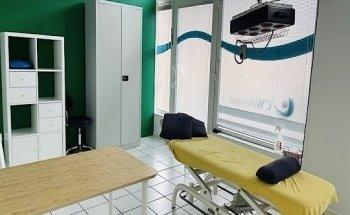 Frau Angelika Buntfuß