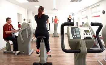 kraft PLUS Praxis für Prävention, Gesundheitstraining und Bewegungstherapie